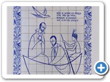  Due panelli di “azulejos” di Cláudio Pastro nel Pátio do Colégio (2009), al centro di São Paulo, che raccontano la storia del santo, con ben noti episodi come la composizione del poema alla Vergine sulla spiaggia di Iperoig e anche quello dello stormo di uccelli che adombrarono Anchieta ed i suoi compagni nella barca.